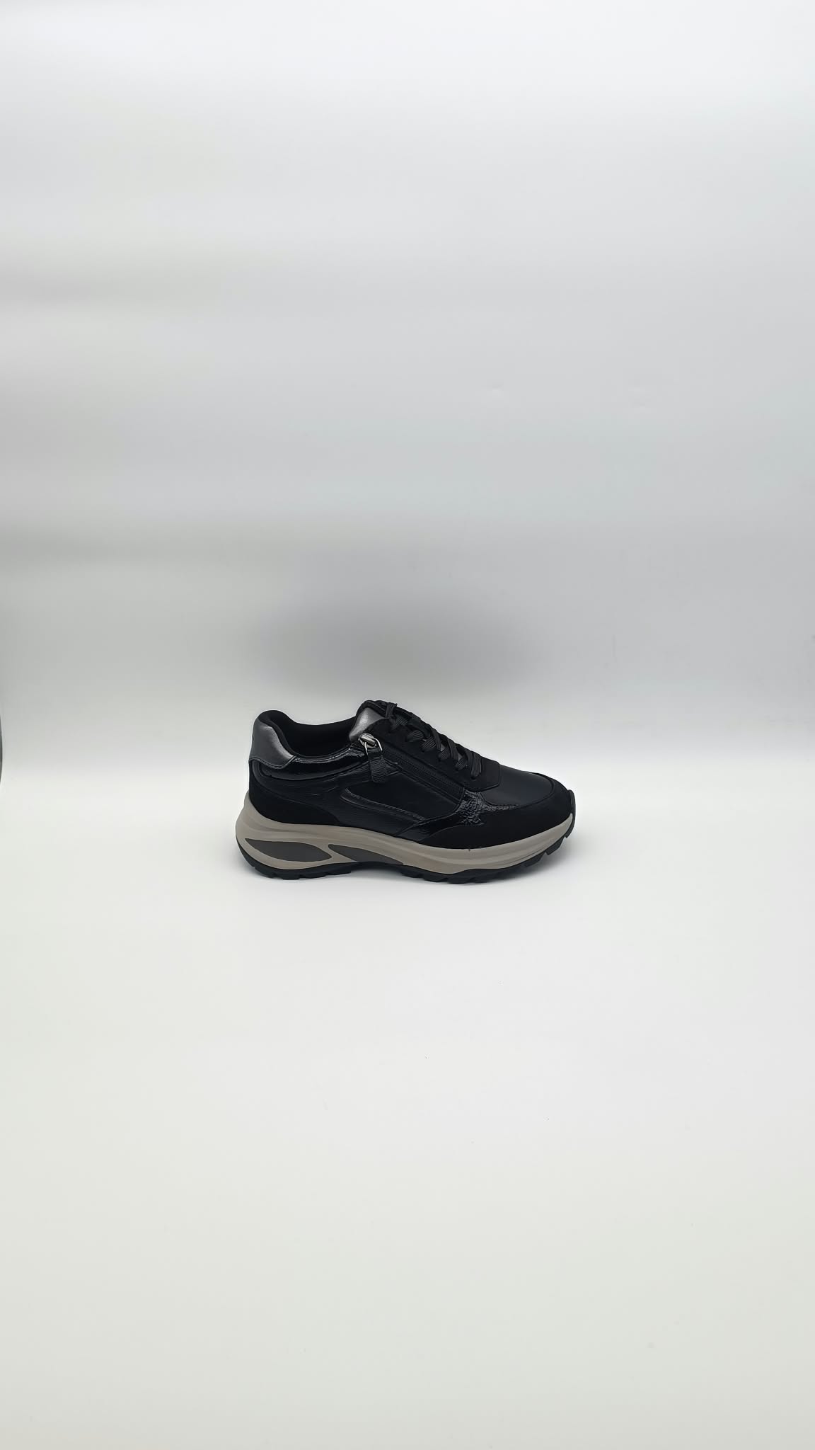 DEPORTIVA CORA NEGRO